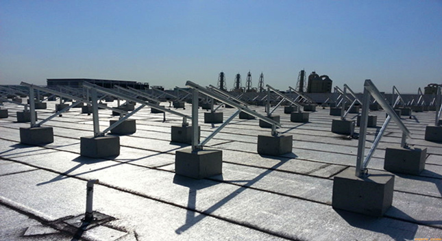 vantagens e desvantagens do suporte fotovoltaico de telhado plano montado solar